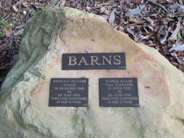 Edward Charles BARNS  | B: 19 Dec 1888  | D: 23 Juk 1970  |   | Nancie BARNS (nee ROBERTS)  | B: 14 Apr 1900  | D: 20 Jun 1998  |   | Albany Creek Cemetery, Pine Rivers  |   | 