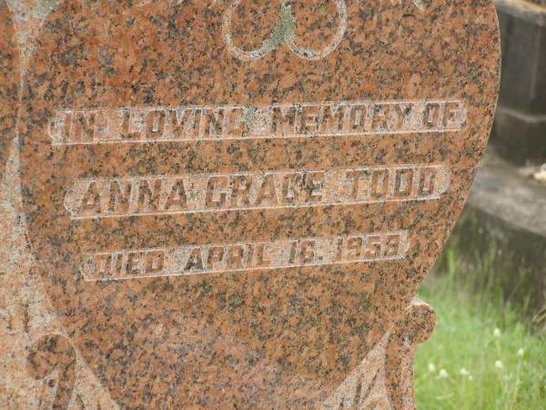 William TODD,  | died 7 Dec 1939;  | Anna Grace TODD,  | died 16 April 1958;  | Appletree Creek cemetery, Isis Shire  | 