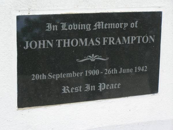 John Thomas FRAMPTON,  | 20 Sept 1900 - 26 June 1942;  | Appletree Creek cemetery, Isis Shire  | 