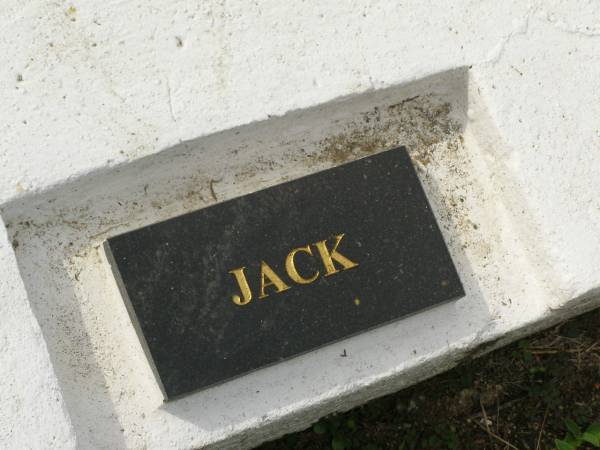 James Roy (Jack) ELLIOTT,  | 1 June 1916 - 11 Nov 1949,  | husband of Doreen Susanah,  | father of Julia Frances & Dennis James;  | Appletree Creek cemetery, Isis Shire  | 