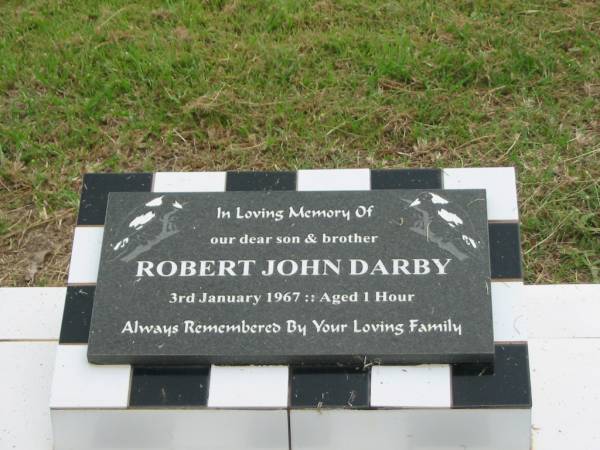 Robert John DARBY,  | son brother,  | died 3 Jan 1967 aged 1 hour;  | Appletree Creek cemetery, Isis Shire  | 