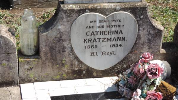 Ernest F KRATZMANN  | b: 1866  | d: 1946  |   | Catherina KRATZMANN  | b: 1865  | d: 1934  |   | Aubigny St Johns Lutheran cemetery, Toowoomba Region  | 