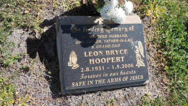 Leon Bryce HOOPERT  | b: 2 Aug 1931  | d: 1 May 2006  |   | Aubigny St Johns Lutheran cemetery, Toowoomba Region  |   |   | 