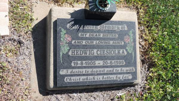 Hedwig CIESIOLKA  | b: 19 Aug 1905  | d: 20 Jun 1999  |   | Aubigny St Johns Lutheran cemetery, Toowoomba Region  |   |   | 