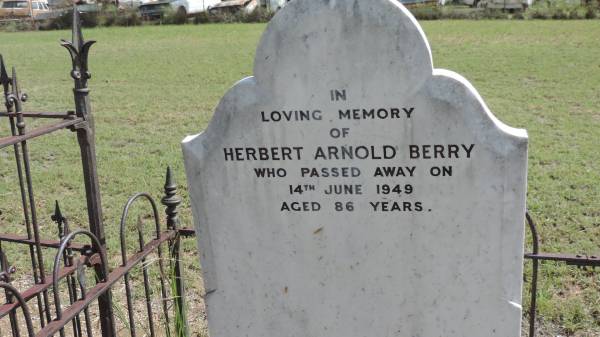 Herbert Arnold BERRY  | d: 14 Jun 1949 aged 86  |   | Isabella Mary BERRY  | d: 25 Nov 1943 aged 74  |   | Banana Cemetery, Banana Shire  | 
