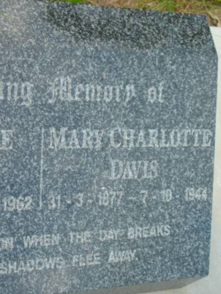 Jesse George DAVIS,  | 18-2-1878 - 10-8-1962;  | Mary Charlotte DAVIS,  | 31-3-1877 - 7-10-1944;  | Barney View Uniting cemetery, Beaudesert Shire  | 