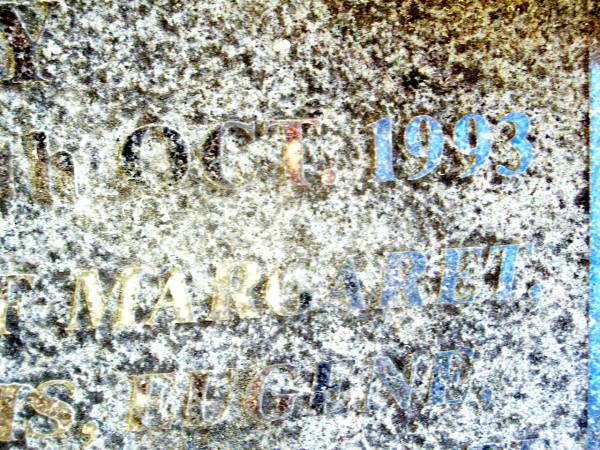 Leo John Daniel MURRAY,  | 18 Sept 1937 - 27 Oct 1993,  | husband of Margaret,  | father of Denis, Eugene, Regina, Lucinda &  | Bernadette;  | Beerwah Cemetery, City of Caloundra  | 