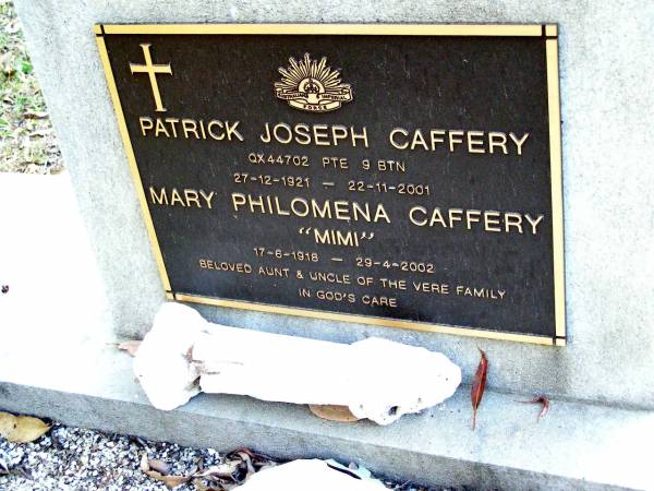 Patrick Joseph CAFFREY,  | 27-12-1921 - 22-11-2001;  | Mary Philomena (Mimi) CAFFERY,  | 17-6-1918 - 29-4-2002;  | aunt & uncle of the VERE family;  | Beerwah Cemetery, City of Caloundra  | 