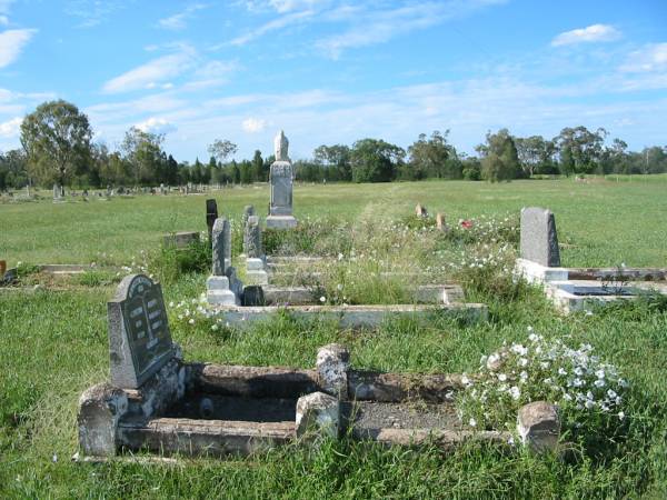 Bell cemetery, Wambo Shire  | 