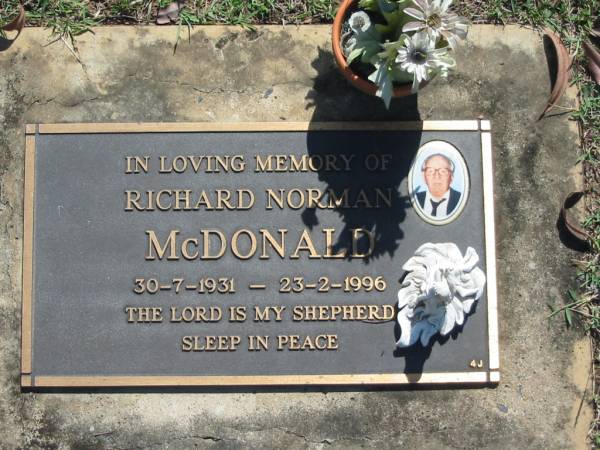 Richard Norman MCDONALD,  | 30-7-1931 - 23-2-1996;  | Blackbutt-Benarkin cemetery, South Burnett Region  | 