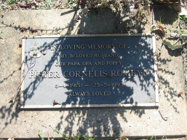 Pieter Cornelis ROMEYN,  | husband papa opa poppy,  | 5-4-1915 - 25-5-1993;  | Blackbutt-Benarkin cemetery, South Burnett Region  | 