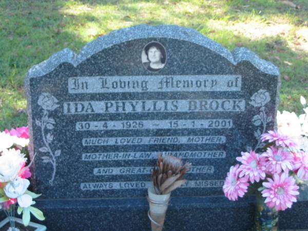 Ida Phyllis BROCK,  | 30-4-1926 - 15-1-2001,  | mother mother-in-law grandmother great-grandmother;  | Blackbutt-Benarkin cemetery, South Burnett Region  | 