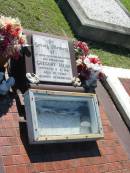 Gregory HEAD, husband father son brother, died 4-9-1981 aged 37 years; Blackbutt-Benarkin cemetery, South Burnett Region 
