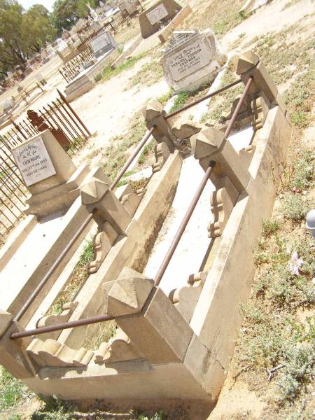 Grave of William Gale,  | Bourke cemetery,  | New South Wales  | 