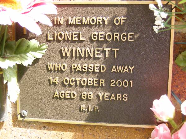 Lionel George WINNETT,  | died 14 Oct 2001 aged 88 years;  | Bribie Island Memorial Gardens, Caboolture Shire  | 