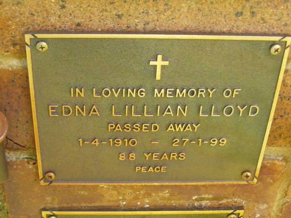 Edna Lillian LLOYD,  | 1-4-1910 - 27-1-99 aged 88 years;  | Bribie Island Memorial Gardens, Caboolture Shire  | 