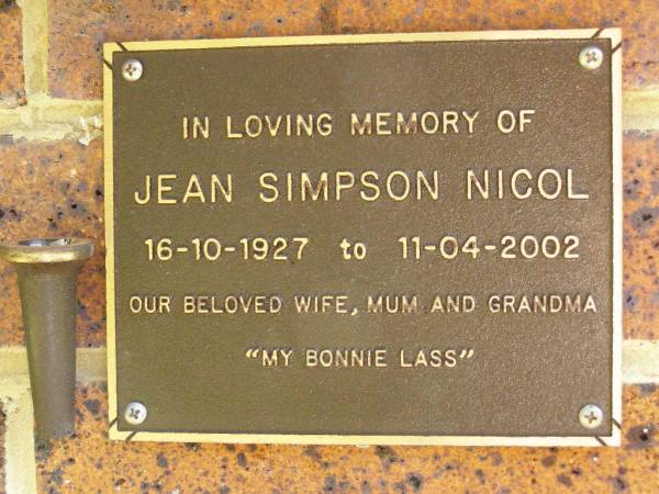 Jean Simpson NICOL,  | 16-10-1927 - 11-04-2002,  | wife mum grandma;  | Bribie Island Memorial Gardens, Caboolture Shire  | 