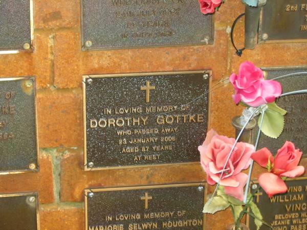 Dorothy GOTTKE,  | died 23 Jan 2006 aged 87 years;  | Bribie Island Memorial Gardens, Caboolture Shire  | 