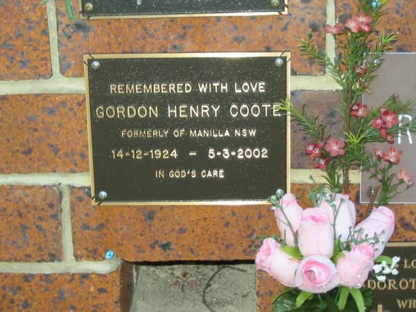 Gordon Henry COOTE,  | formerly of Manilla NSW,  | 14-12-1924 - 5-3-2002;  | Bribie Island Memorial Gardens, Caboolture Shire  | 