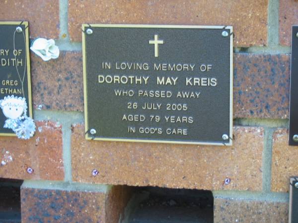 Dorothy May KREIS,  | died 26 July 2005 aged 79 years;  | Bribie Island Memorial Gardens, Caboolture Shire  | 