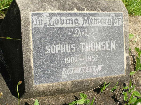 Sophus THOMSEN,  | 1900 - 1957;  | Brooweena St Mary's Anglican cemetery, Woocoo Shire  | 