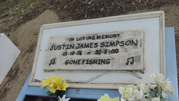 Justin James SIMPSON  | b: 15 Oct 1974  | d: 20 May 2000  |   | Cawarral Cemetery  |   | 