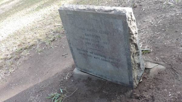 Thomas Alfred DAVIDSON (Taffy)  | d: 23 Jan 1951 aged 41  |   | best mate George HOLT  |   | Cawarral Cemetery  |   | 