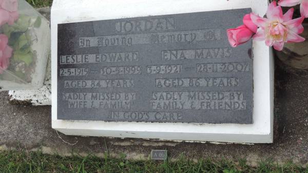 Leslie Edward JORDAN  | b: 2 May 1915  | d: 30 May 1999 aged 84  |   | Ena Mavis JORDAN  | b: 3 Sep 1921  | d: 28 Nov 2007 aged 86  |   | Cooloola Coast Cemetery  |   | 