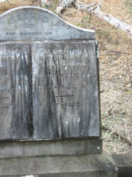 Benjamin Ludwig BONKE,  | father,  | born 22 Feb 1844,  | died 24 Dec 1916;  | Wilhelmina C.A. BONKE,  | mother,  | born 17 Sept 1849,  | died 4 Jan 1941;  | Coulson General Cemetery, Scenic Rim Region  | 