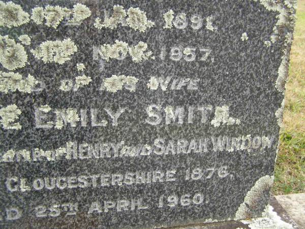 Ernest Club SMITH,  | son of George and Jane SMITH,  | born 17 Jan 1891,  | died 11 Nov 1957;  | Alice Emily SMITH,  | wife,  | daughter of Henry and Sarah WINDOW,  | born Gloucestershire 1876,  | died 25 April 1960;  | Cressbrook Homestead, Somerset Region  | 