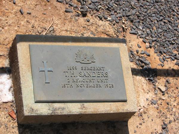 T H SANDERS  | 15 Nov 1923  |   | Drayton and Toowoomba Cemetery  | 