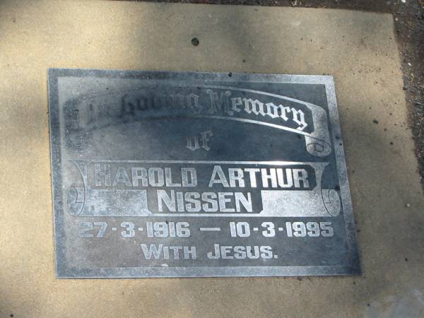 Harold Arthur NISSEN,  | 27-3-1916 - 10-3-1995;  | Dugandan Trinity Lutheran cemetery, Boonah Shire  | 
