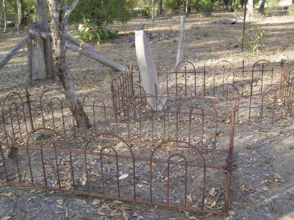 Emu Creek cemetery, Crows Nest Shire  | 