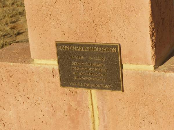 John Charles HOUGHTON  | b: 16 Jul 1940  | d: 20 Nov 2004  |   | Exmouth Cemetery, WA  | 