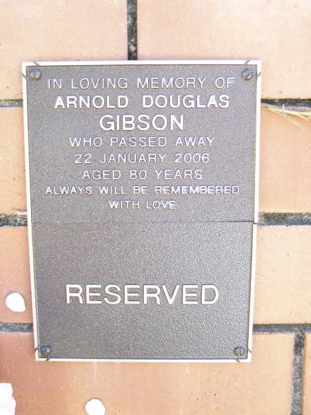Arnold Douglas GIBSON,  | died 22 Jan 2006 aged 80 years;  | Fernvale General Cemetery, Esk Shire  | 