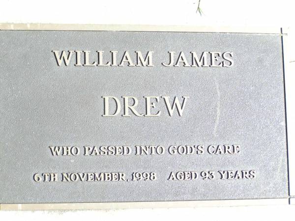 William James DREW,  | died 6 Nov 1998 aged 93 years;  | Forest Hill Cemetery, Laidley Shire  | 
