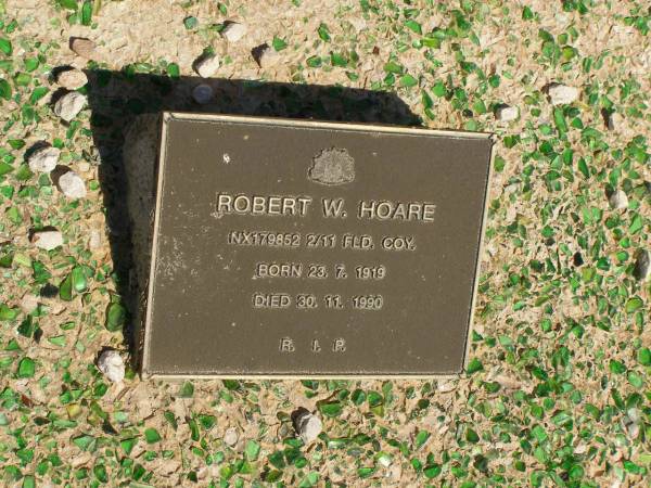 Robert W. HOARE,  | (b: 23.7.1919, d: 30.11.1990)  | Fowlers Bay cemetery, South Australia  | 