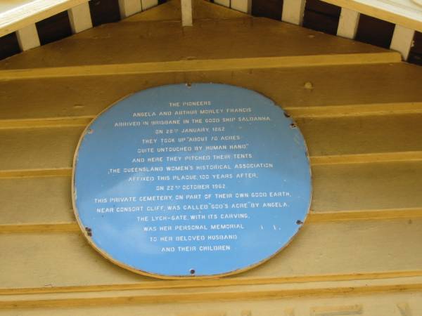 Angela and Arthur Morley FRANCIS  | Francis Look-out burial ground, Corinda, Brisbane  | 