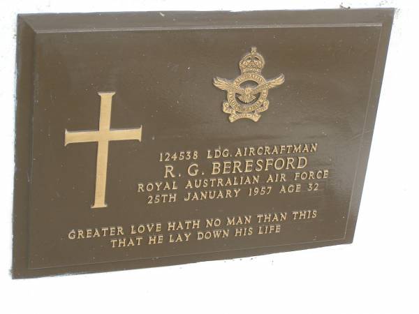 R.G. BERESFORD,  | died 25 Jan 1957 aged 32 years;  | Goomeri cemetery, Kilkivan Shire  | 
