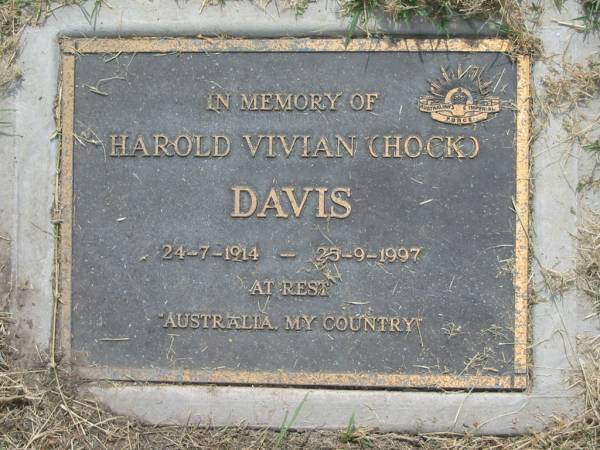 Harold Vivian (Hock) DAVIS,  | 24-7-1914 - 25-9-1997;  | Goomeri cemetery, Kilkivan Shire  | 