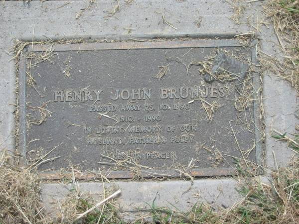 Henry John BRUNJES,  | 1910 - 1990,  | died 25-10-1990,  | husband father poppy;  | Goomeri cemetery, Kilkivan Shire  | 