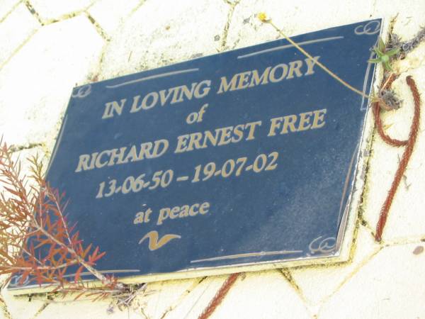 Richard Ernest FREE  | 13-6-50 to 19-7-02  |   | St Matthew's (Anglican) Grovely, Brisbane  |   | 