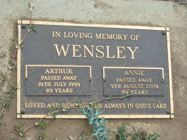 Arthur WENSLEY  | 19 Jul 1999, aged 89  | Annie WENSLEY  | 9 Aug 2004, aged 89  | Haigslea Lawn Cemetery, Ipswich  | 