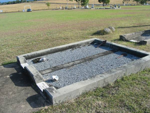 Malcolm BAYLISS  | d: 7 Oct 1963  | Honora Annie BAYLISS  | d: 11 Jul 1977  |   | Harrisville Cemetery - Scenic Rim Regional Council  | 