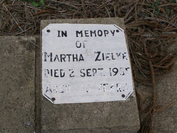 Martha ZIELKA  | d: 2 Sep 1955, aged 45  | Hoya Lutheran Cemetery, Boonah Shire  | 