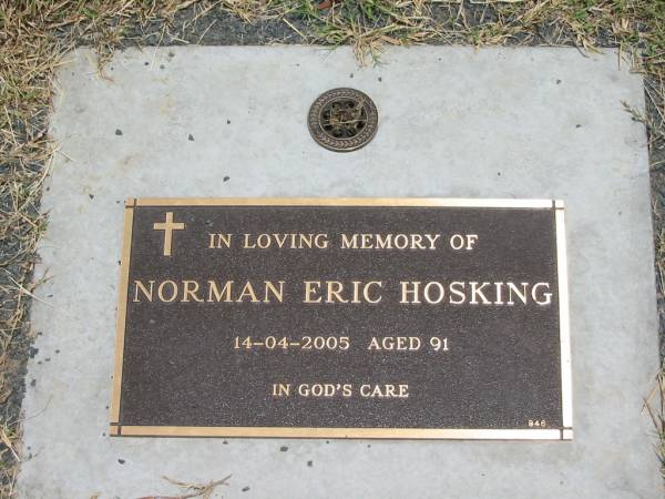 Norman Eric HOSKING,  | died 14-04-2005 aged 91 years;  | Jandowae Cemetery, Wambo Shire  | 