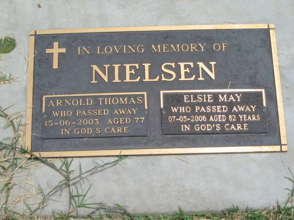 Arnold Thomas NIELSEN,  | died 15-06-2003 aged 77 years;  | Eslie May NIELSEN,  | died 07-05-2006 aged 82 years;  | Jandowae Cemetery, Wambo Shire  | 