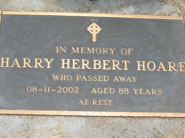 Harry Herbert HOARE,  | died 08-11-2002 aged 88 years;  | Jandowae Cemetery, Wambo Shire  | 