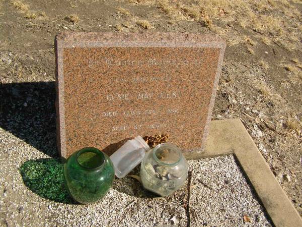 Elsie May ILES,  | mother,  | died 26 Feb 1962 aged 57 years;  | Jondaryan cemetery, Jondaryan Shire  | 