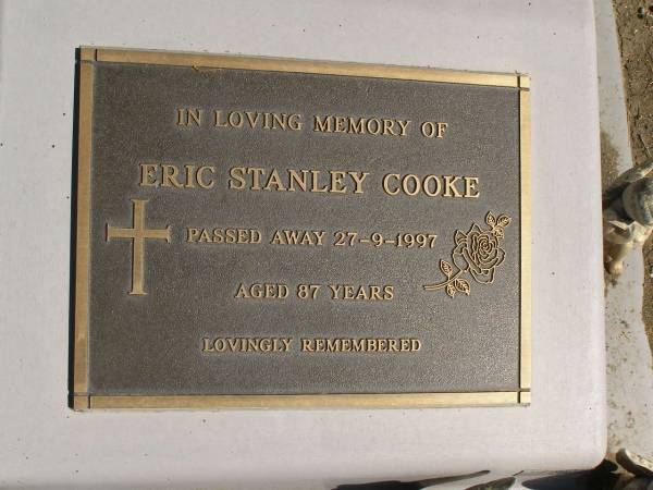 Eric Stanley COOKE,  | died 27-9-1997 aged 87 years;  | Jondaryan cemetery, Jondaryan Shire  | 